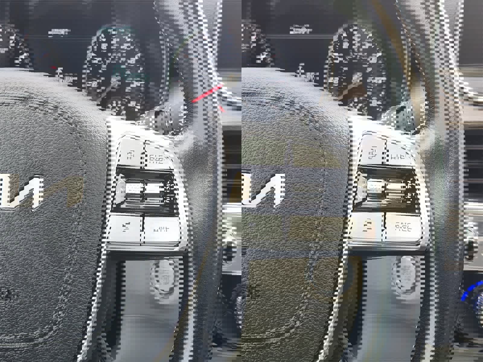 Certified 2022 Kia Telluride SX w/ SX Prestige Package image 28