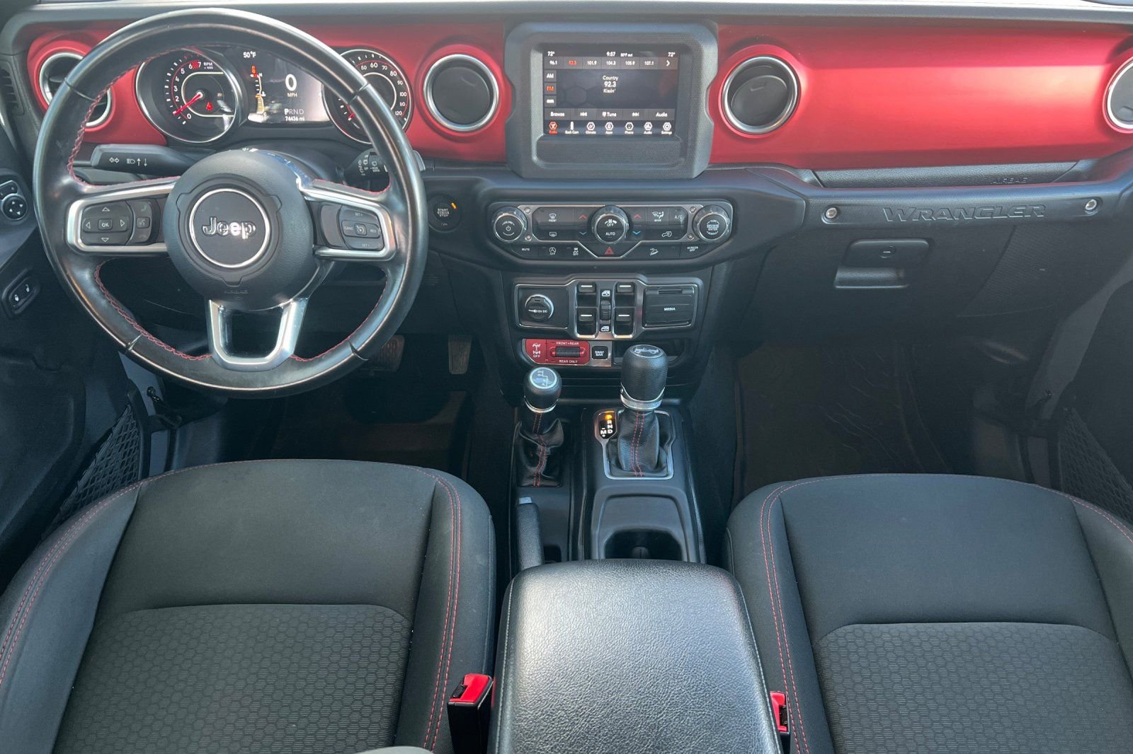 Used 2020 Jeep Wrangler Unlimited Rubicon w/ Steel Bumper Group AWD/4WD image 14