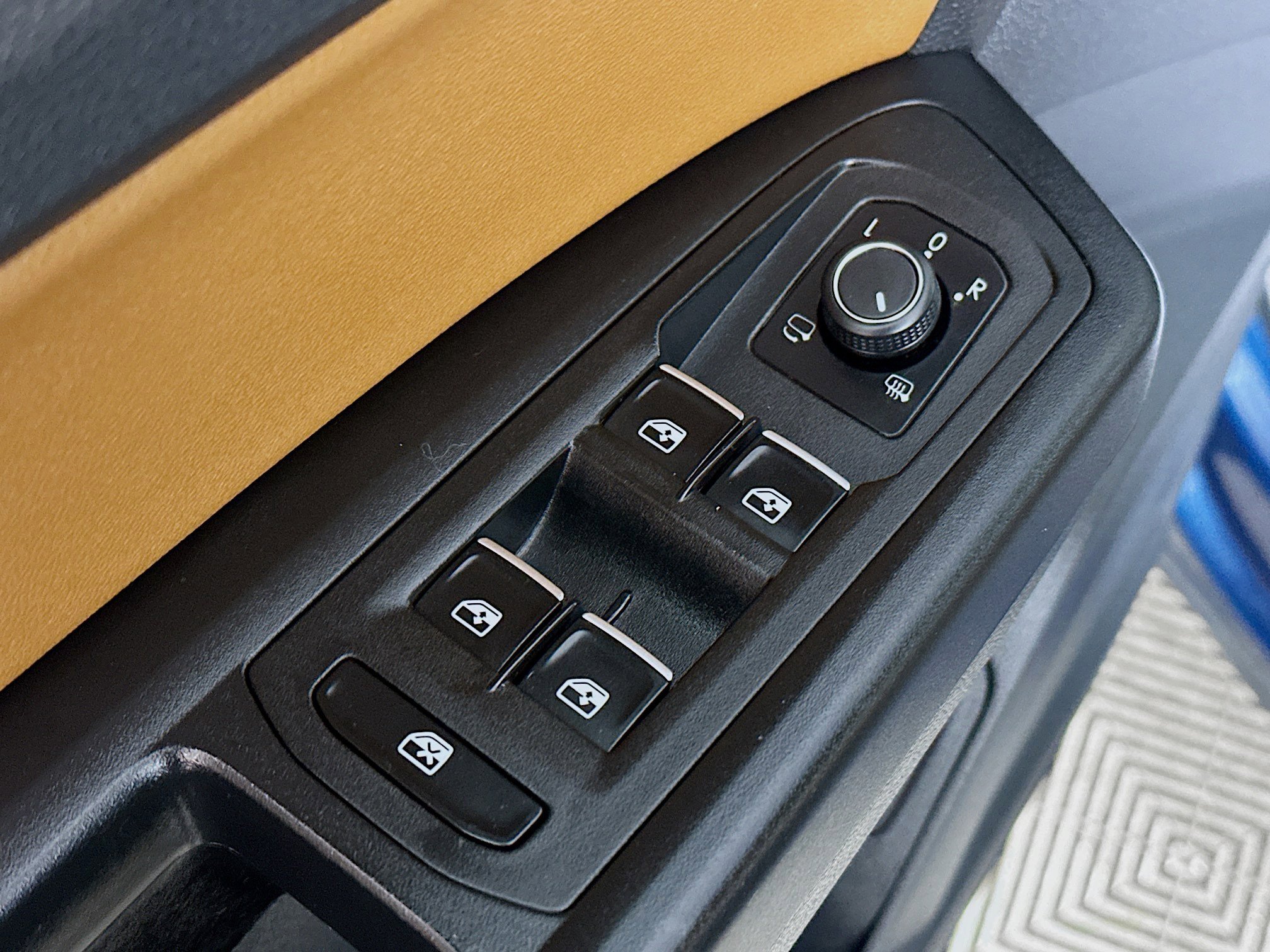 Used 2019 Volkswagen Atlas SE image 18