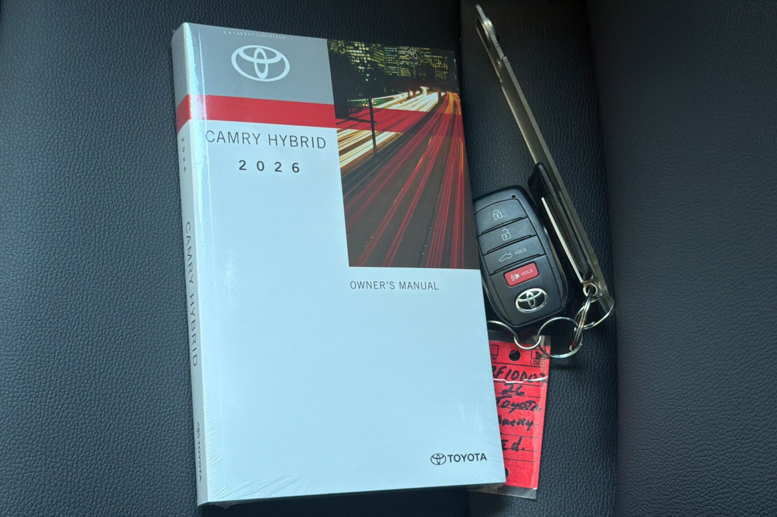 Used 2026 Toyota Camry SE FWD image 11