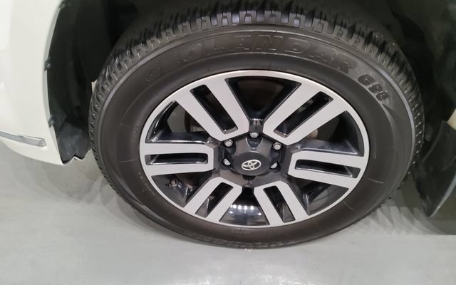 Used 2023 Toyota 4Runner Limited AWD/4WD image 35