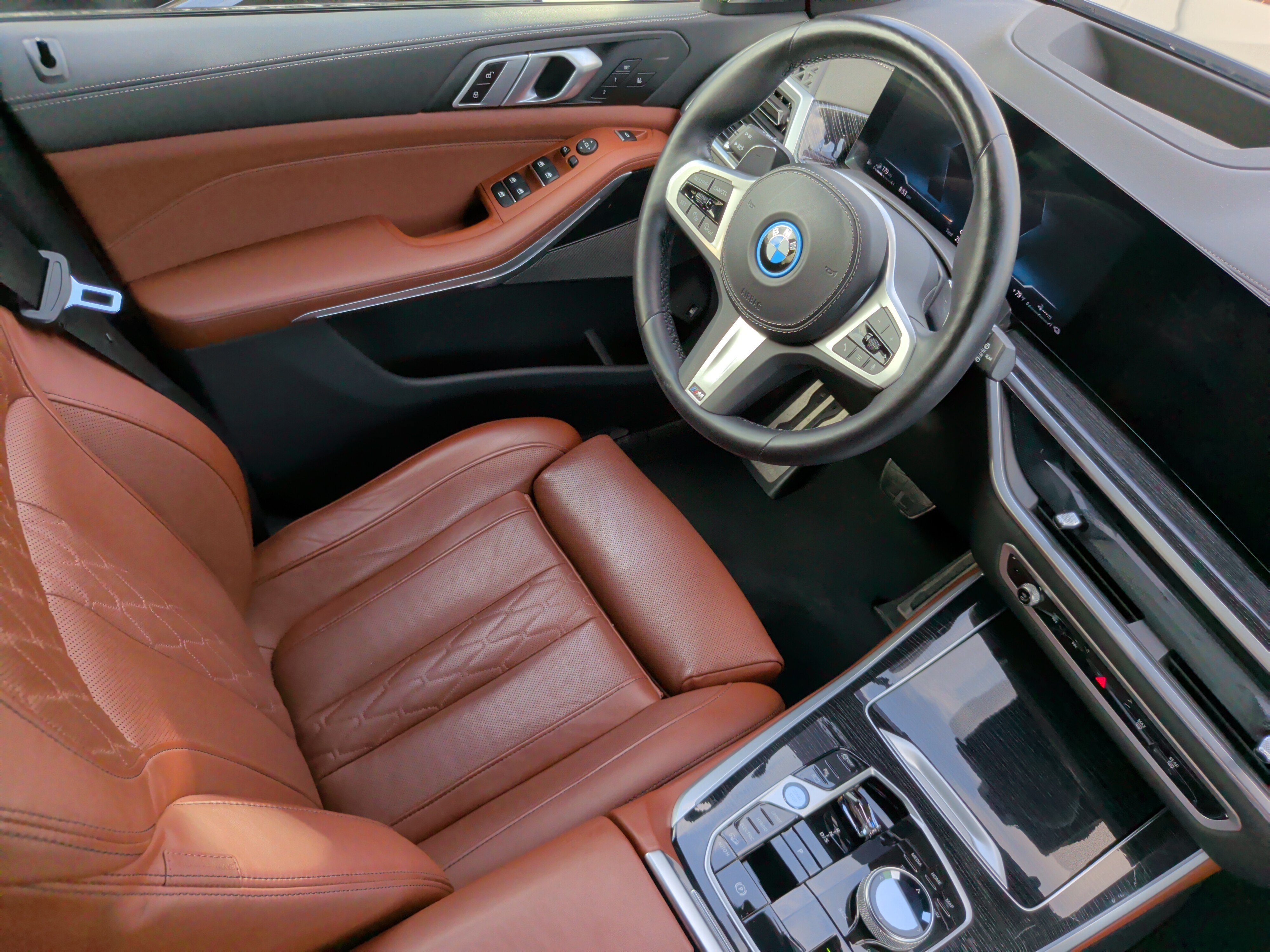Used 2024 BMW X5 xDrive50e w/ Executive Package AWD/4WD image 36