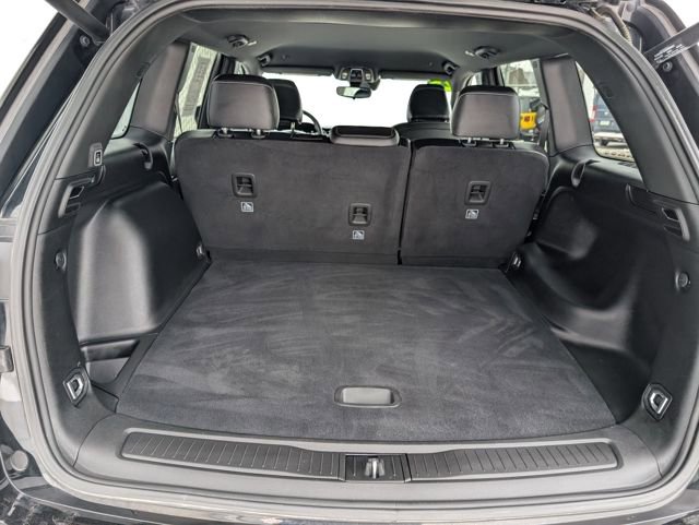 Used 2023 Jeep Grand Cherokee Altitude image 24