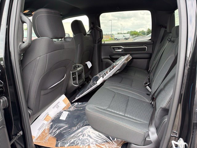 New 2026 RAM 1500 Big Horn w/ Night Edition AWD/4WD image 6