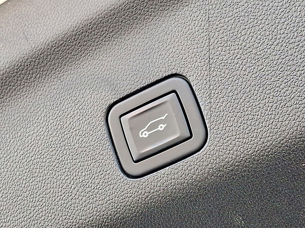 Used 2023 Chevrolet Tahoe Premier image 31