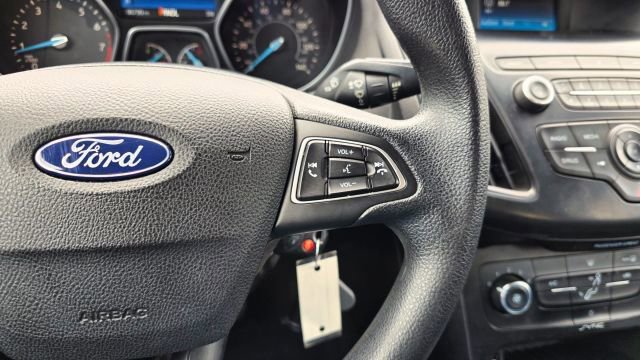 Used 2018 Ford Focus SE image 19