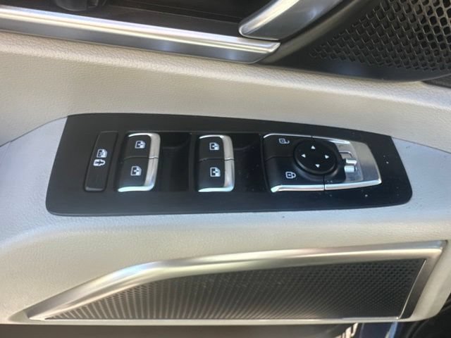 Used 2024 Kia Telluride S FWD image 12