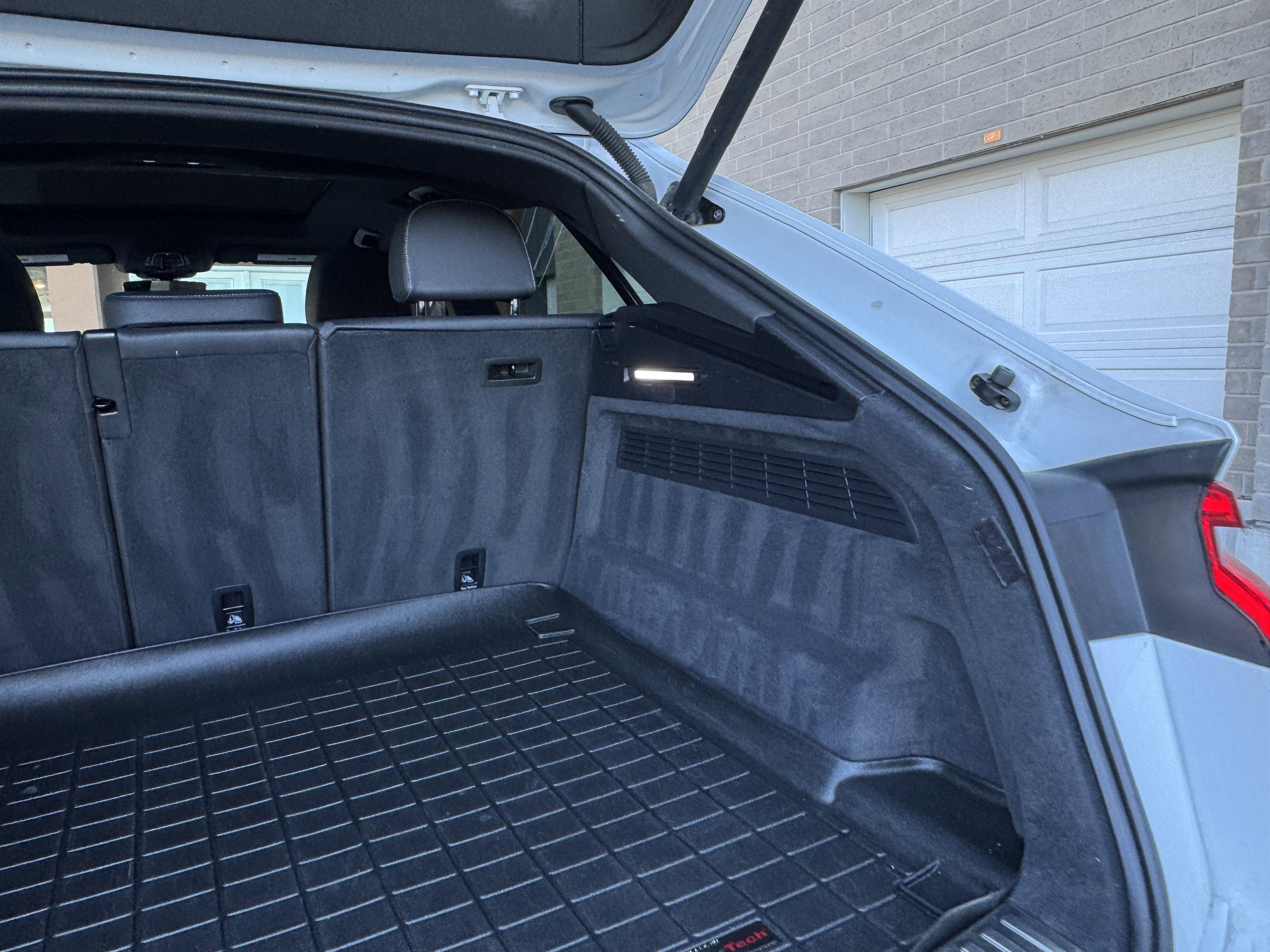 Used 2020 Audi Q8 Premium w/ Black Optic Package image 43