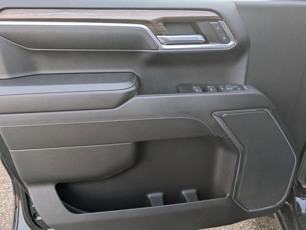 Used 2022 Chevrolet Silverado 1500 LT image 19