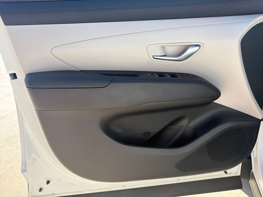 New 2026 Hyundai Tucson SE FWD image 17