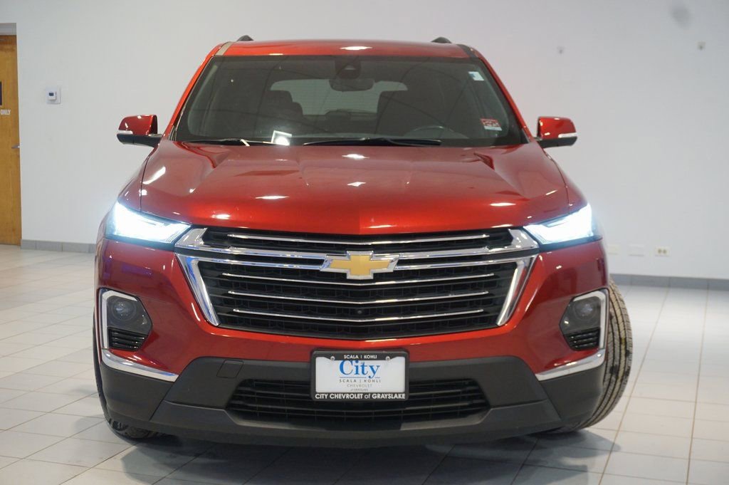 Certified 2023 Chevrolet Traverse LT w/ Rear Camera Mirror Package image 5