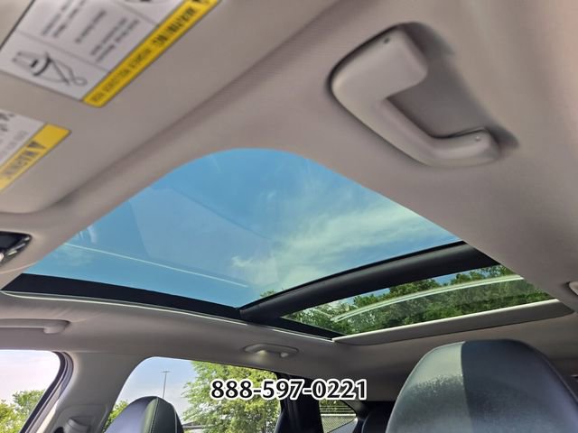Used 2023 Hyundai Tucson Limited w/ Winter Package FWD image 11