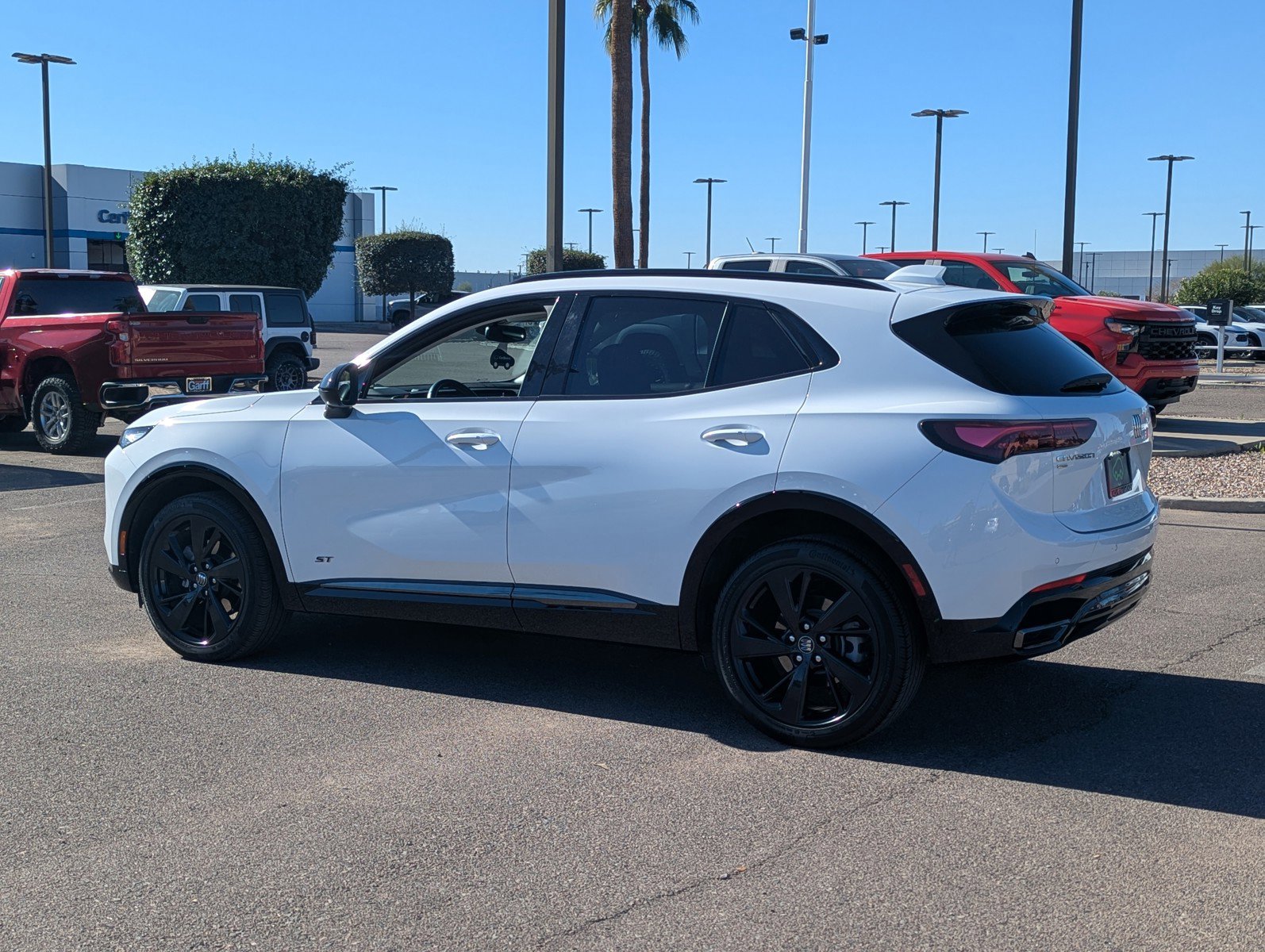 Certified 2025 Buick Envision Sport Touring image 4