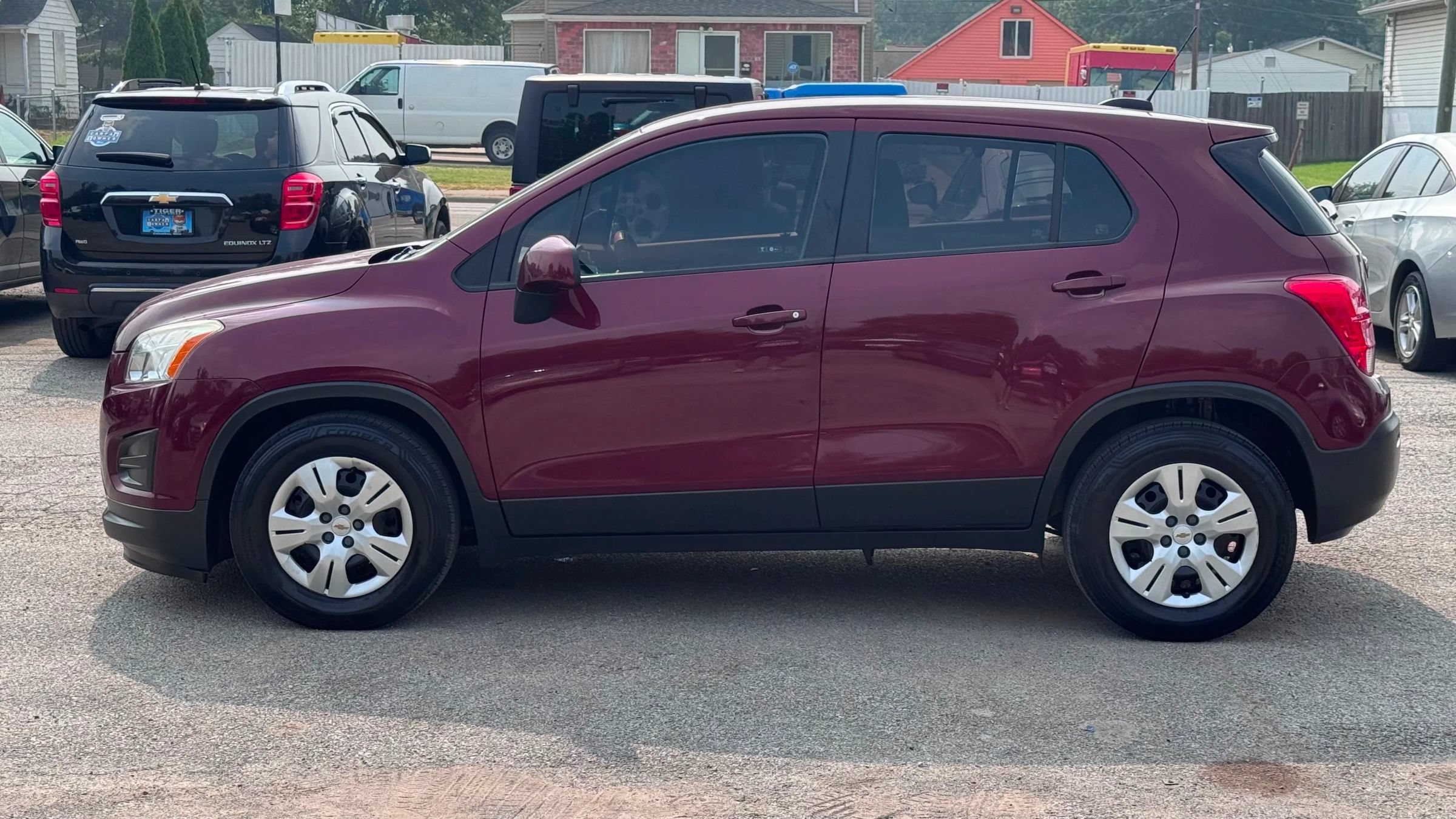 Used 2016 Chevrolet Trax LS FWD image 2