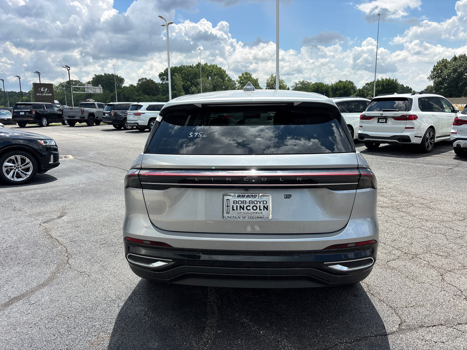 New 2026 Lincoln Nautilus Premier w/ Equipment Group 102A AWD/4WD image 6