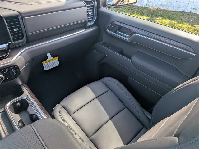 New 2026 GMC Sierra 1500 SLT w/ SLT Premium Plus Package image 17