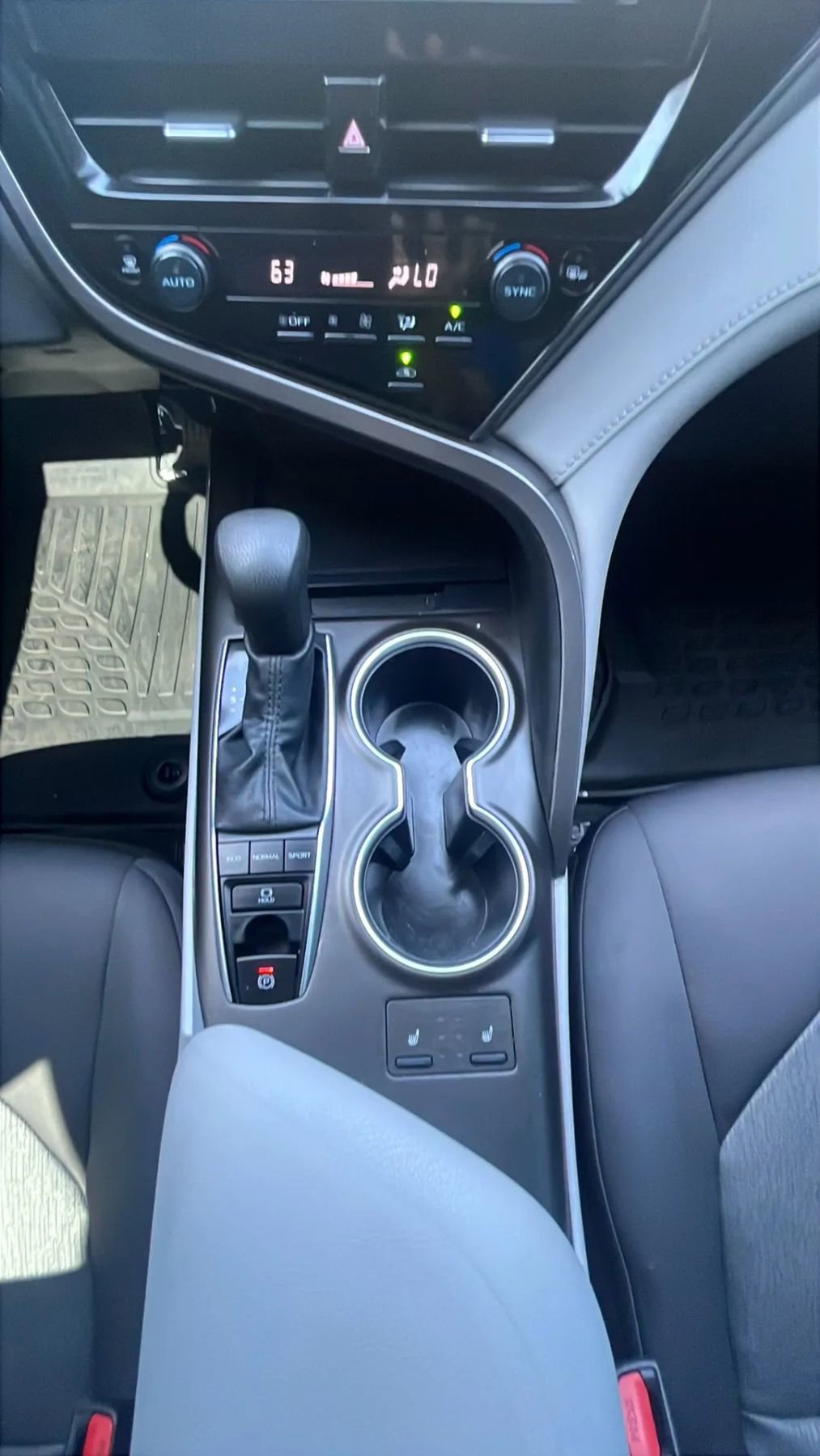 Used 2022 Toyota Camry LE w/ Cold Weather Package image 15