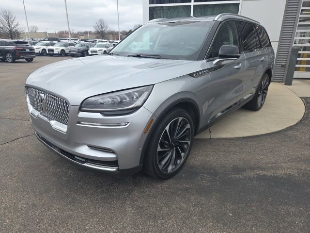 Used 2023 Lincoln Aviator Reserve w/ Equipment Group 201A image 13