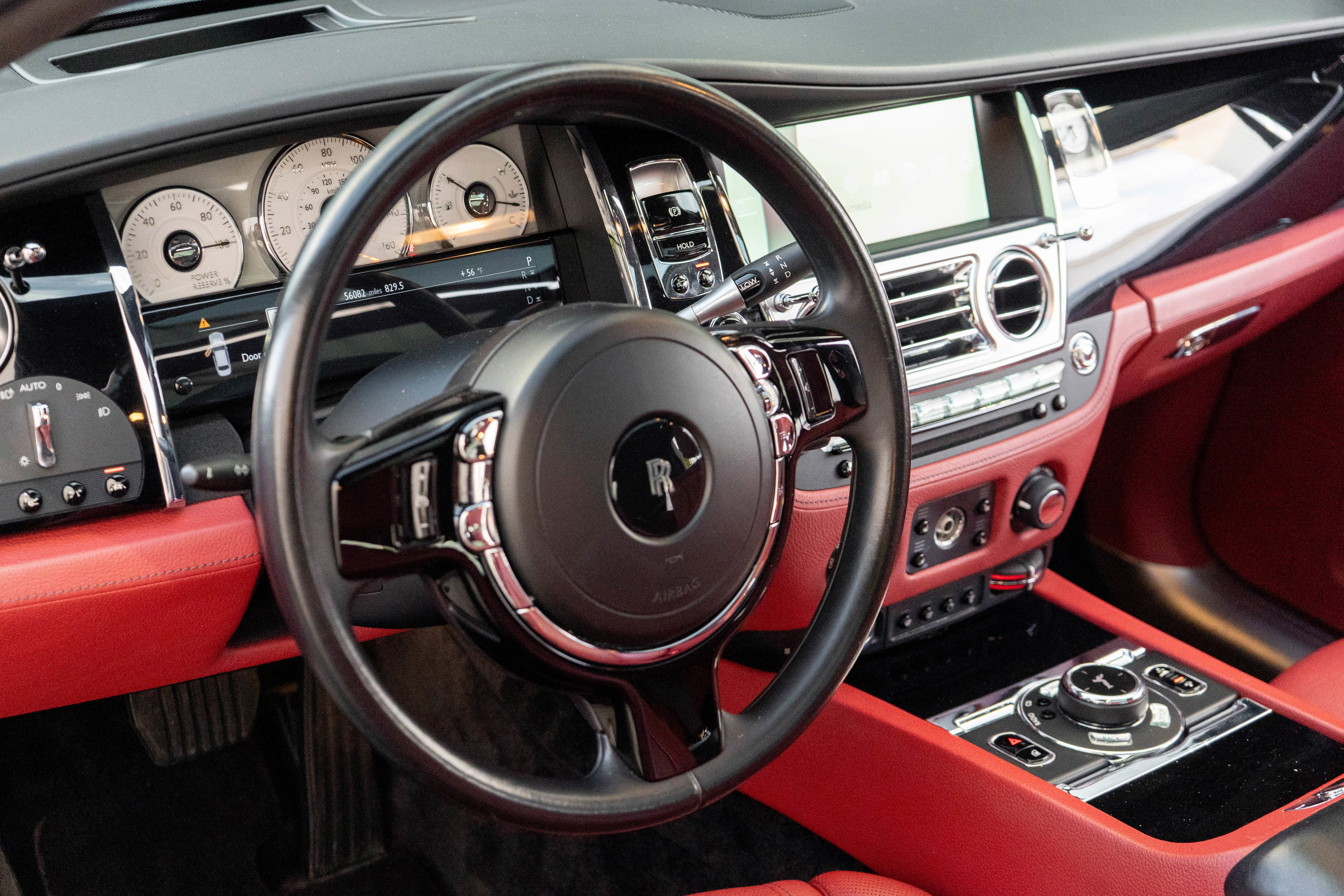 Used 2016 Rolls-Royce Ghost image 13