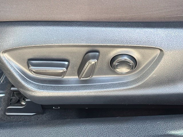 Used 2020 Toyota Camry LE w/ Carpet Mat Package FWD image 13