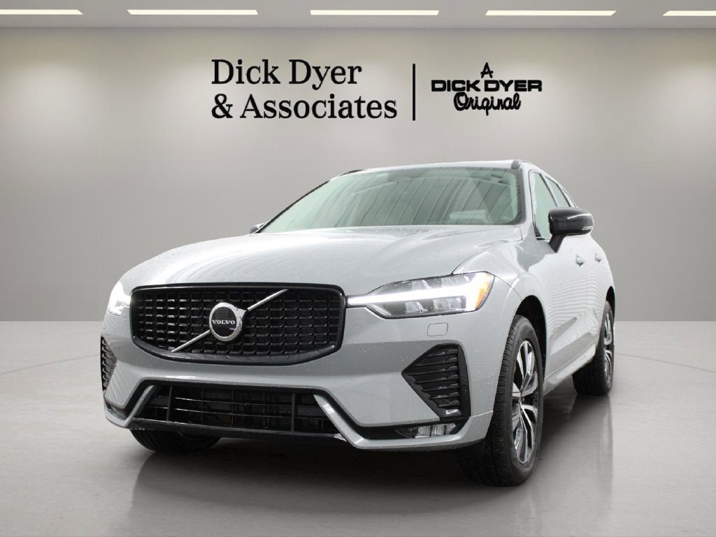 Used 2024 Volvo XC60 B5 Core w/ Protection Package Premier AWD/4WD image 5
