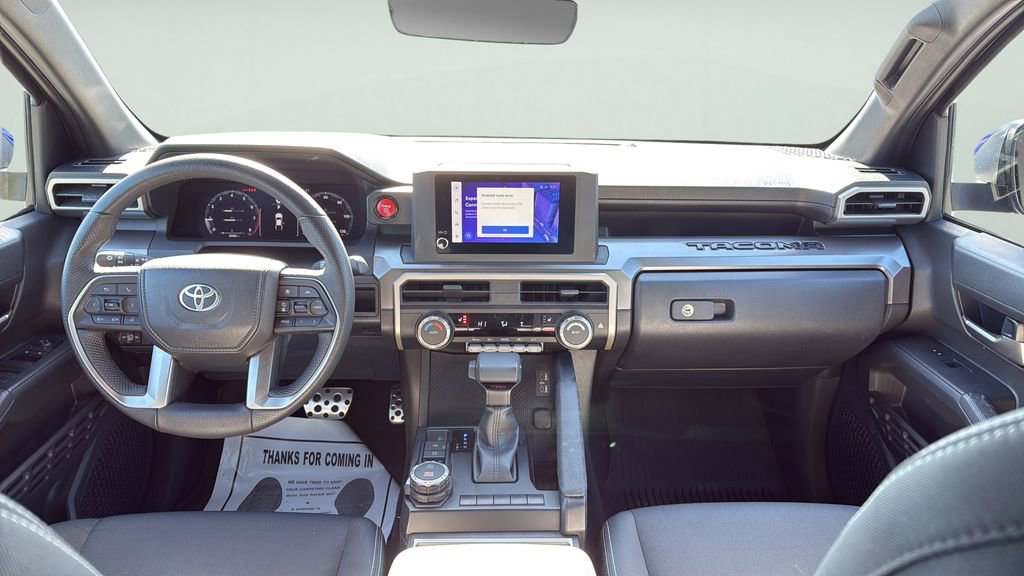 Used 2024 Toyota Tacoma TRD Sport AWD/4WD image 12