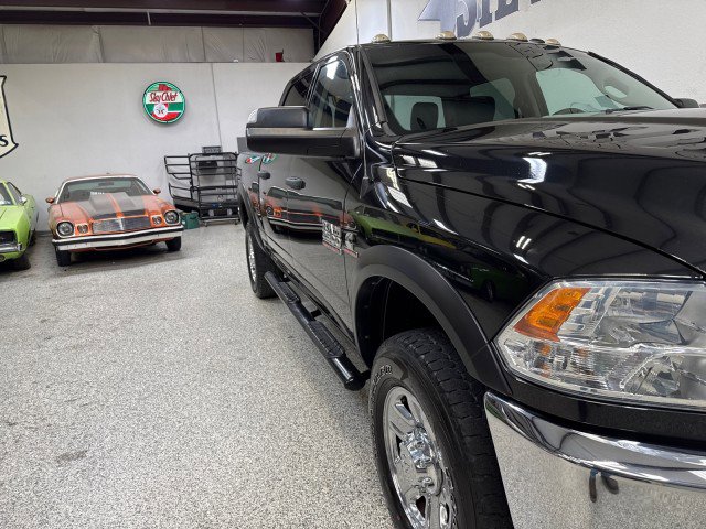 Used 2018 RAM 2500 Tradesman w/ Chrome Appearance Group image 46