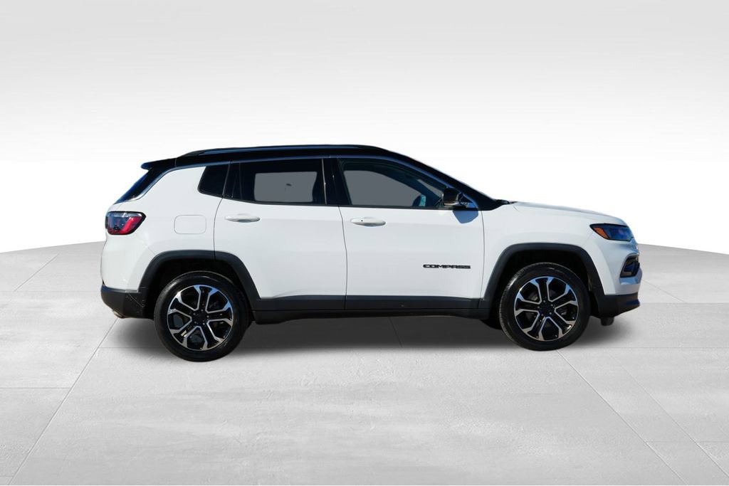 Used 2022 Jeep Compass Limited image 8