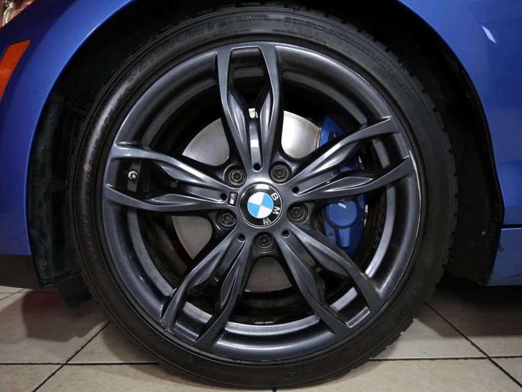 Used 2016 BMW M235i Coupe RWD image 7