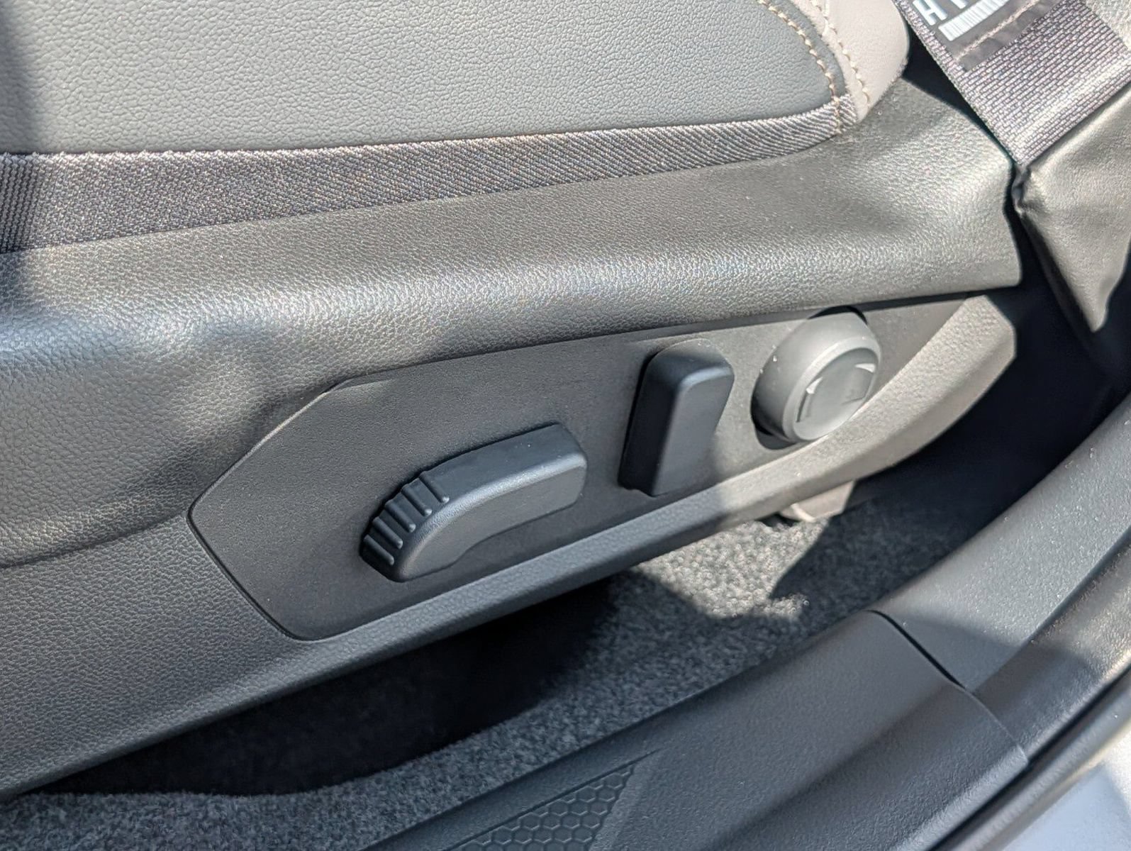 New 2026 Subaru Outback Limited AWD/4WD image 24