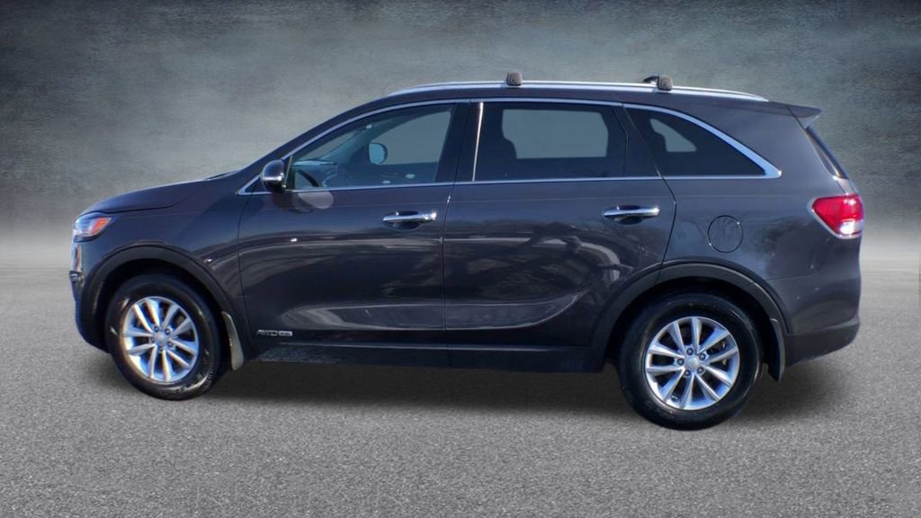 Used 2018 Kia Sorento LX image 15