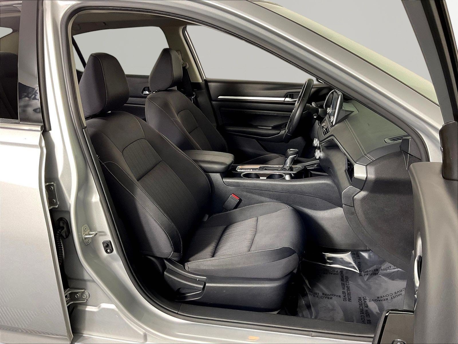 Used 2020 Nissan Altima 2.5 SV FWD image 28