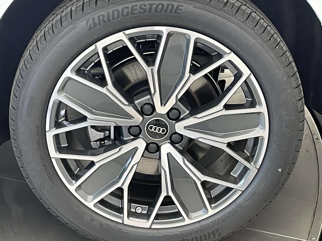 New 2026 Audi Q5 Premium Plus AWD/4WD image 12