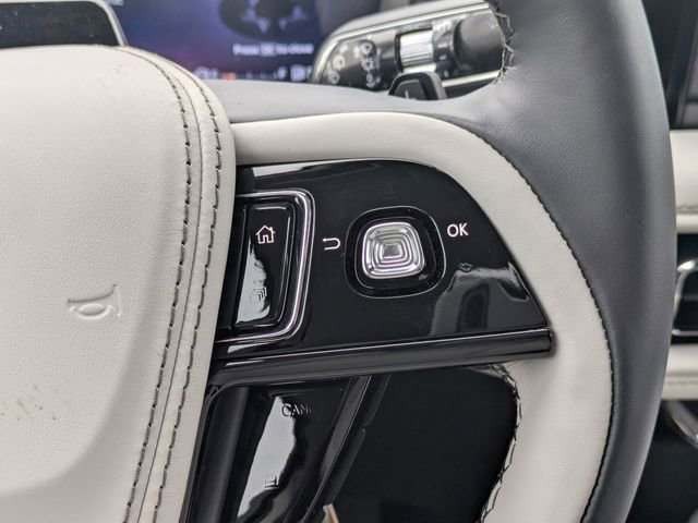 New 2026 Lincoln Aviator 2WD image 19