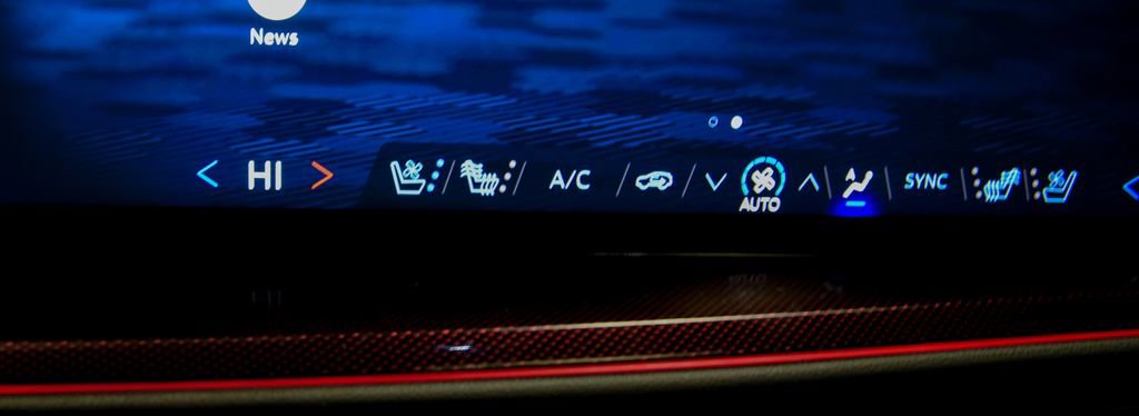 Used 2024 Chevrolet Traverse RS w/ LPO, Floor Liner Package image 24