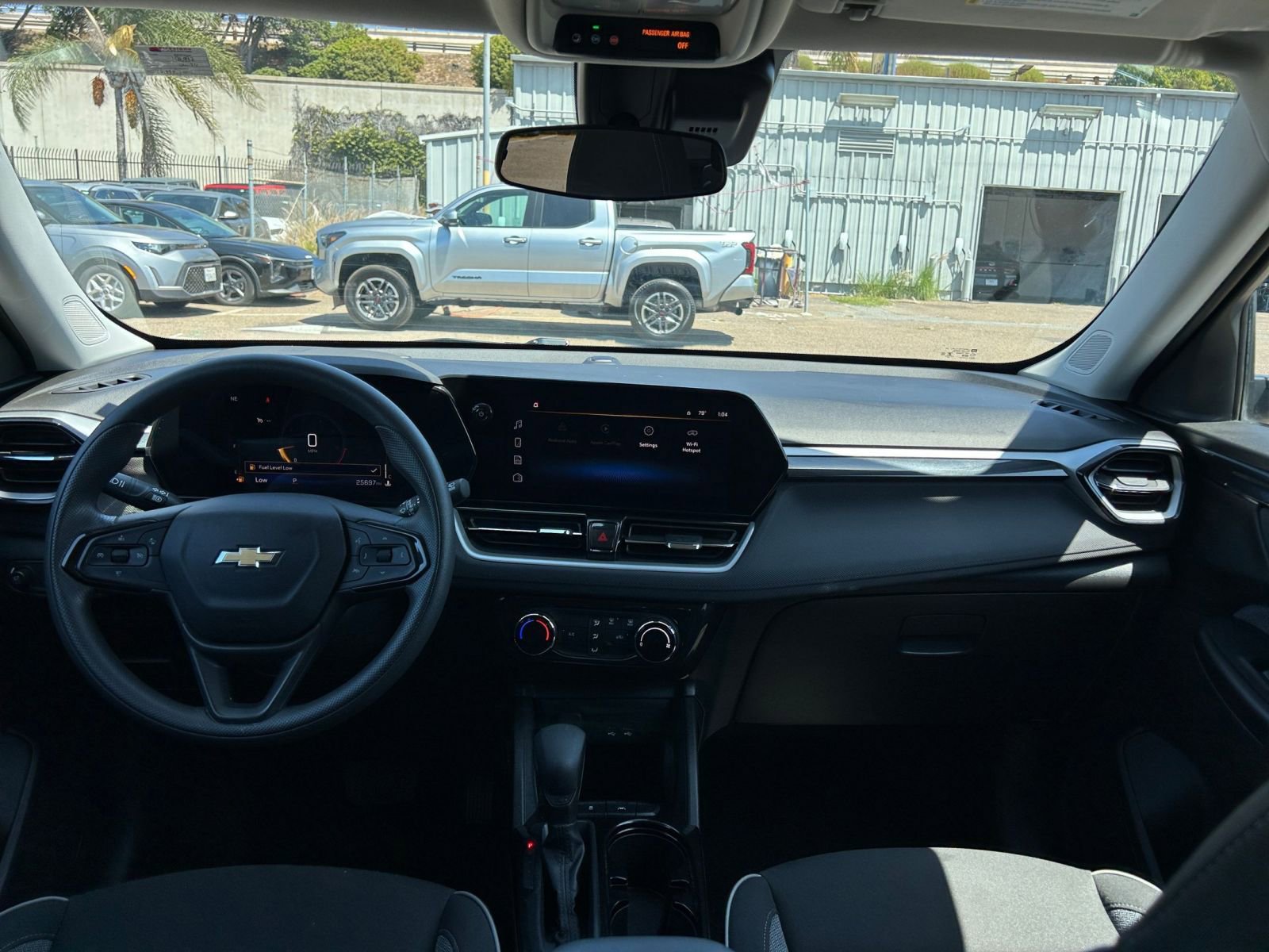 Used 2024 Chevrolet TrailBlazer LT w/ Driver Confidence Package image 31