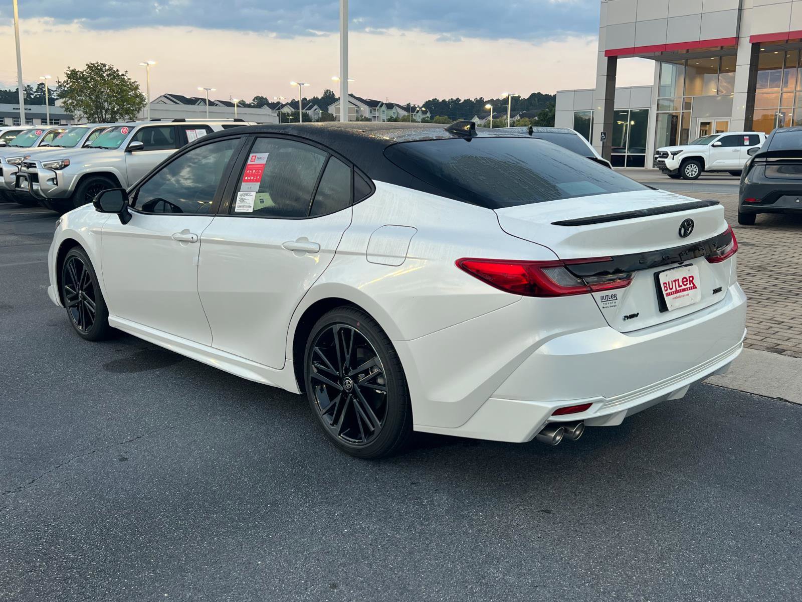 New 2026 Toyota Camry Hybrid image 3