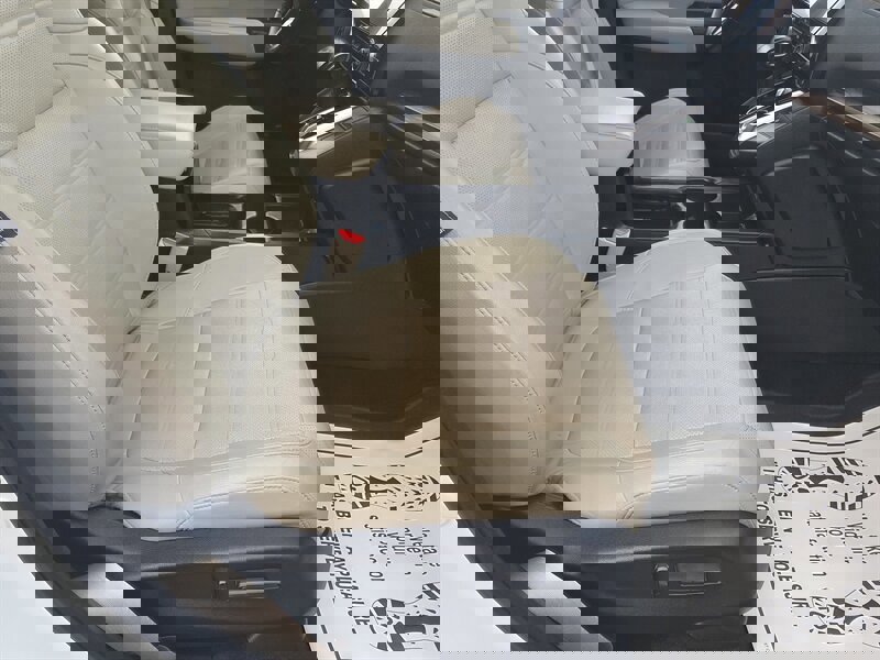 Used 2018 Honda CR-V Touring image 22