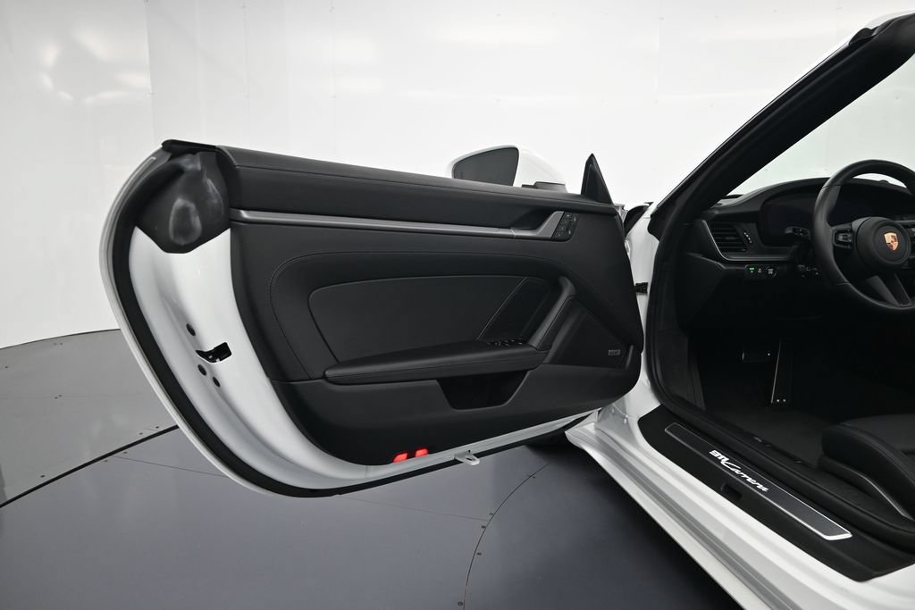 Certified 2025 Porsche 911 Carrera RWD image 14