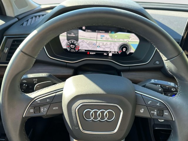 Used 2025 Audi Q5 2.0T Premium Plus AWD/4WD image 25