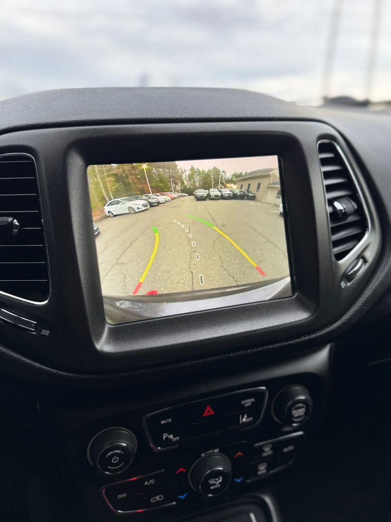 Used 2021 Jeep Compass Trailhawk image 20