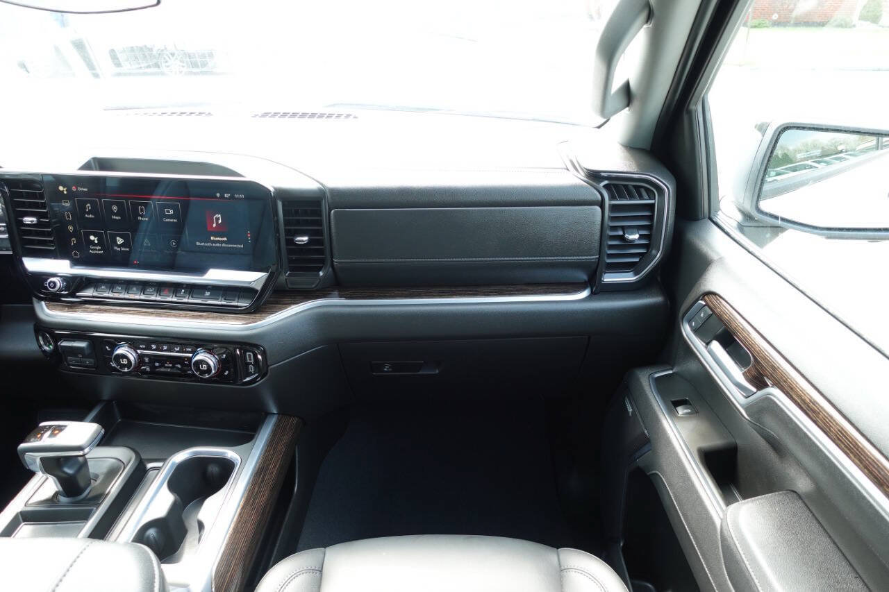 Used 2025 GMC Sierra 1500 Elevation w/ Elevation Premium Package AWD/4WD image 42