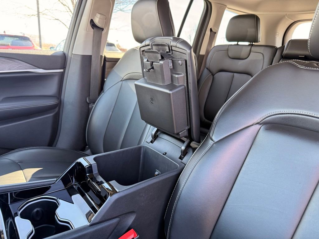 Used 2023 Jeep Grand Cherokee 4WD 4xe image 26