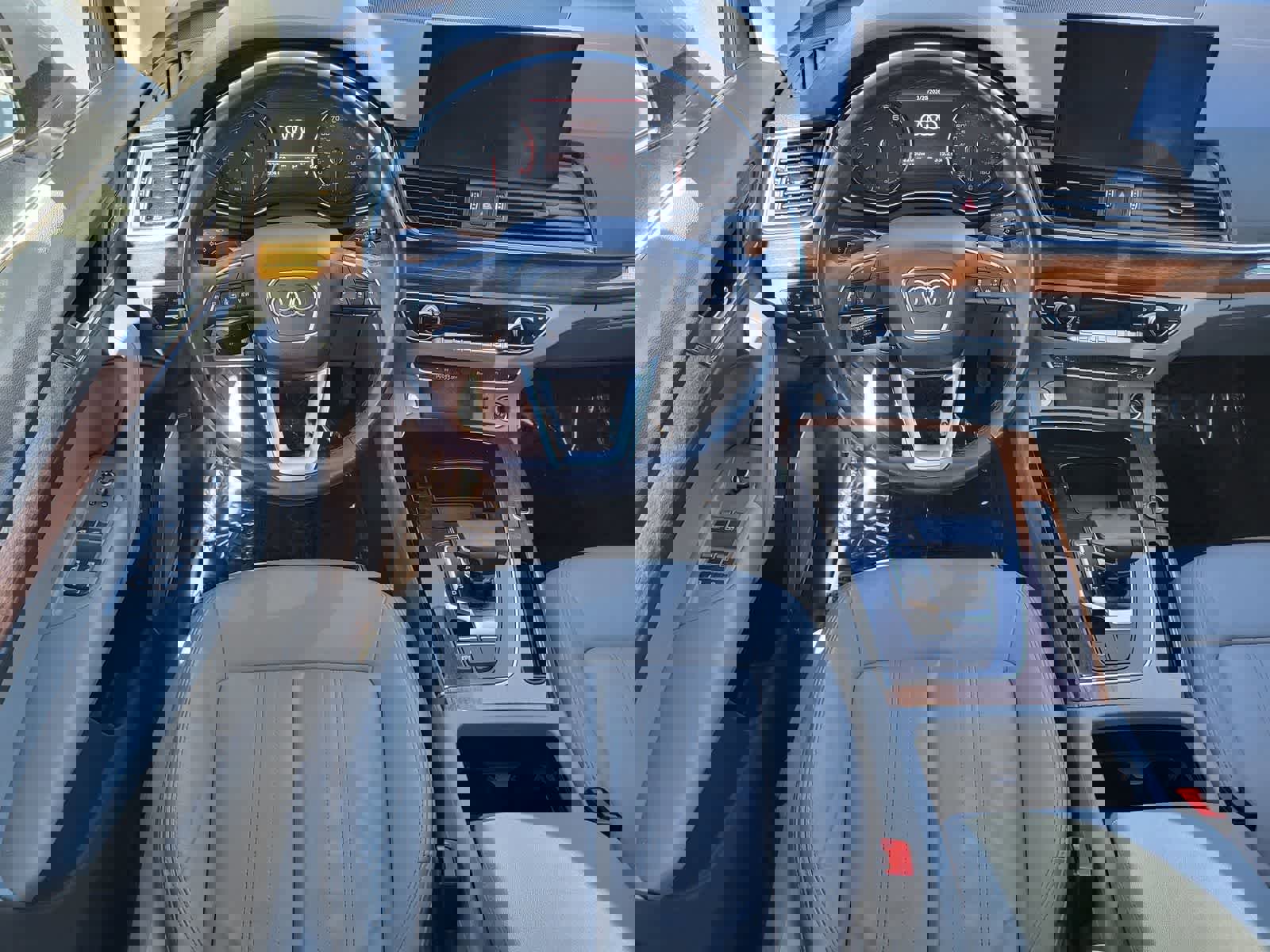 Used 2022 Audi Q5 2.0T Premium w/ Convenience Package image 27