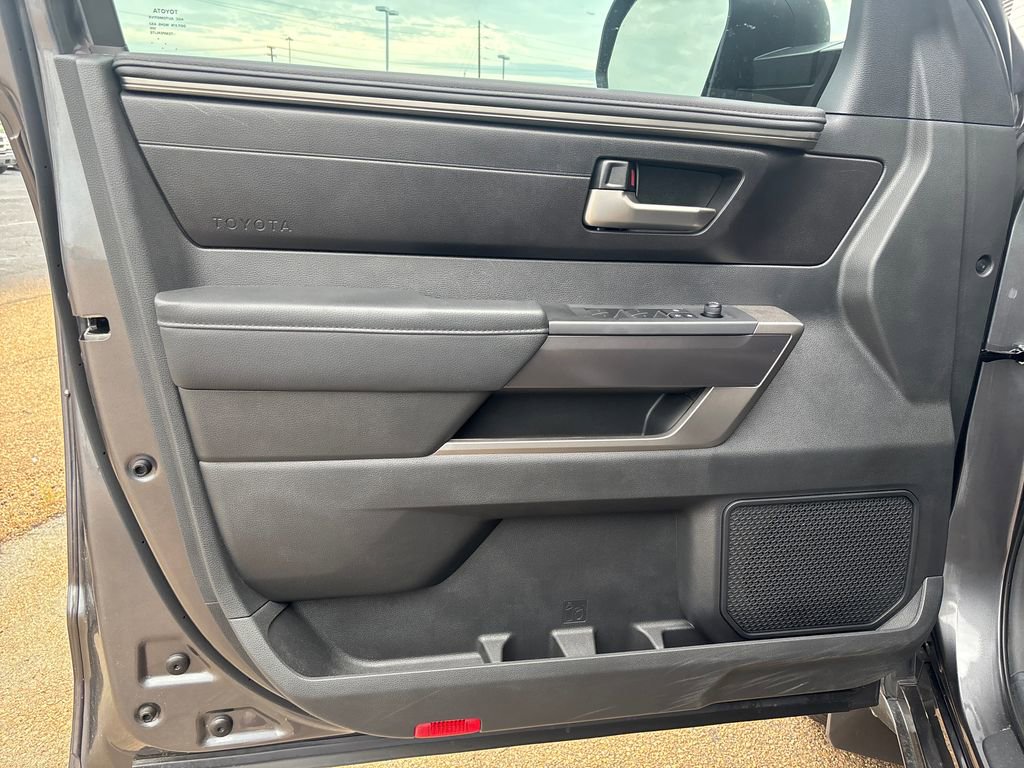 Used 2025 Toyota Tundra SR5 AWD/4WD image 7