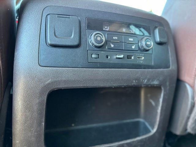 Used 2017 Chevrolet Suburban Premier image 19
