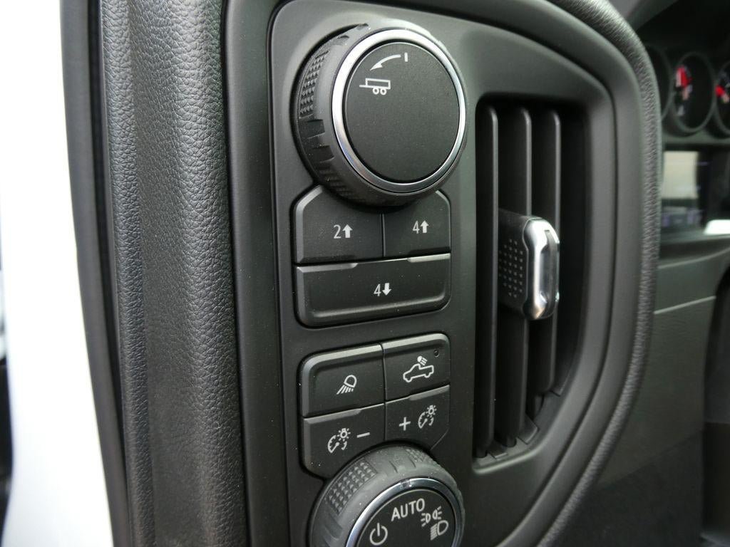 New 2026 Chevrolet Silverado 2500 Custom w/ Custom Value Package AWD/4WD image 17