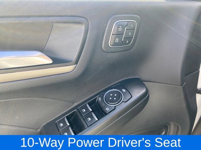 Used 2022 Ford Escape SEL w/ Technology Package FWD image 17