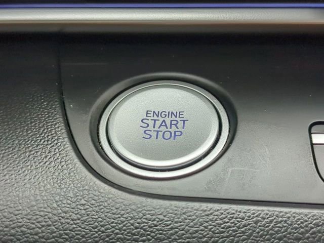 Used 2024 Hyundai Elantra SEL FWD image 25