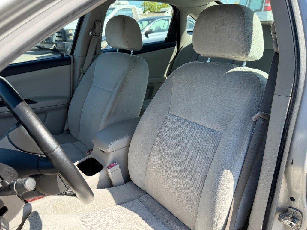 Used 2007 Chevrolet Impala LT w/ Preferred Equipment Group image 18
